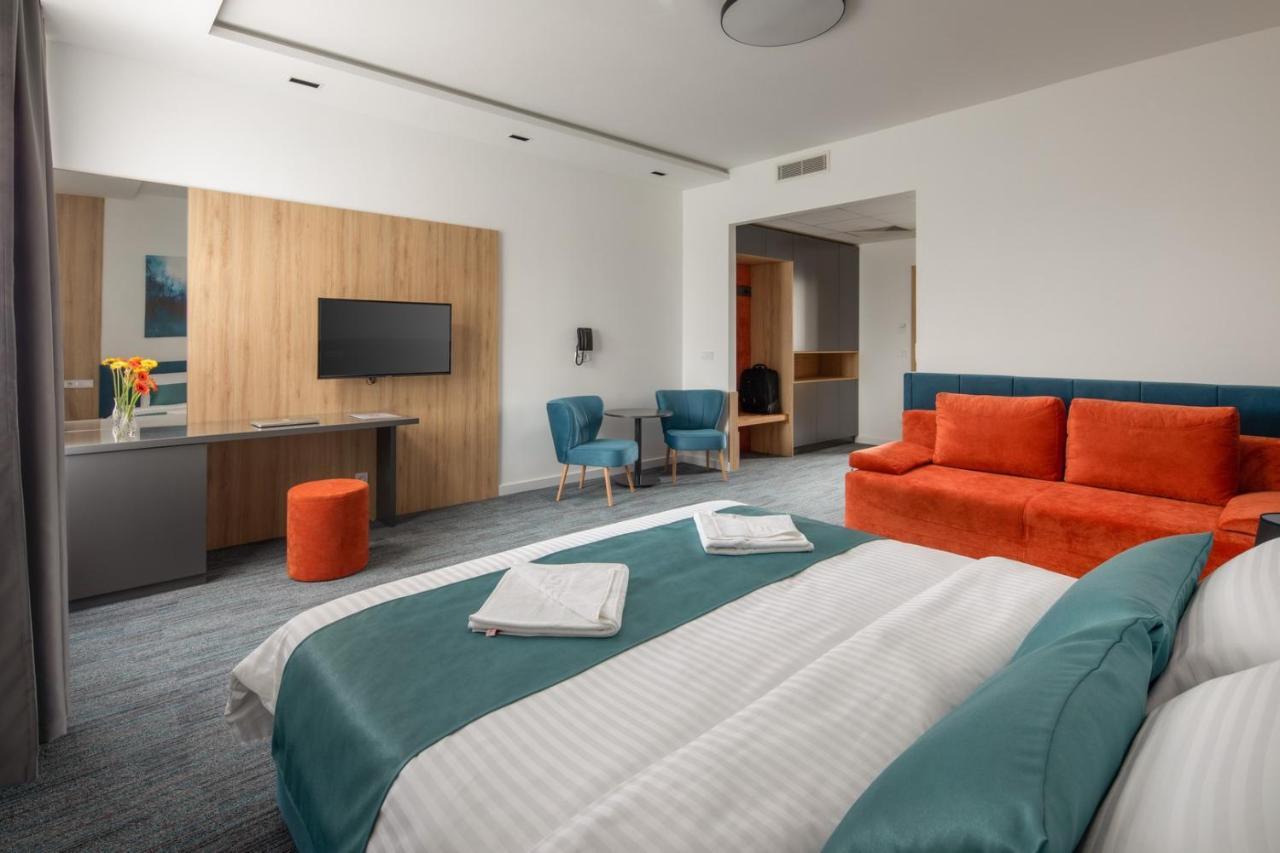 Sziget Hotel Nyíregyháza エクステリア 写真