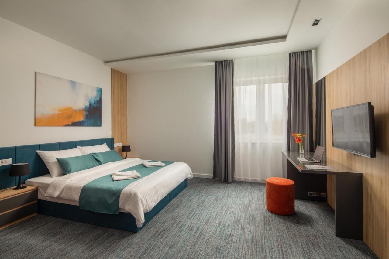 Sziget Hotel Nyíregyháza エクステリア 写真