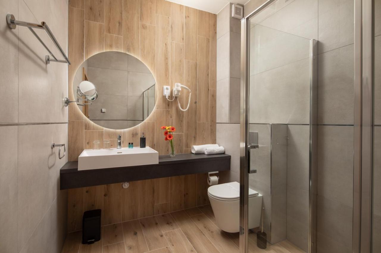 Sziget Hotel Nyíregyháza エクステリア 写真