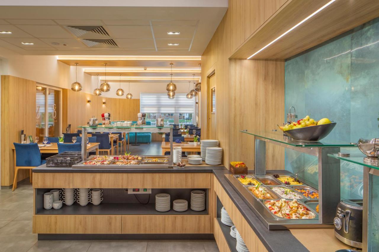 Sziget Hotel Nyíregyháza エクステリア 写真